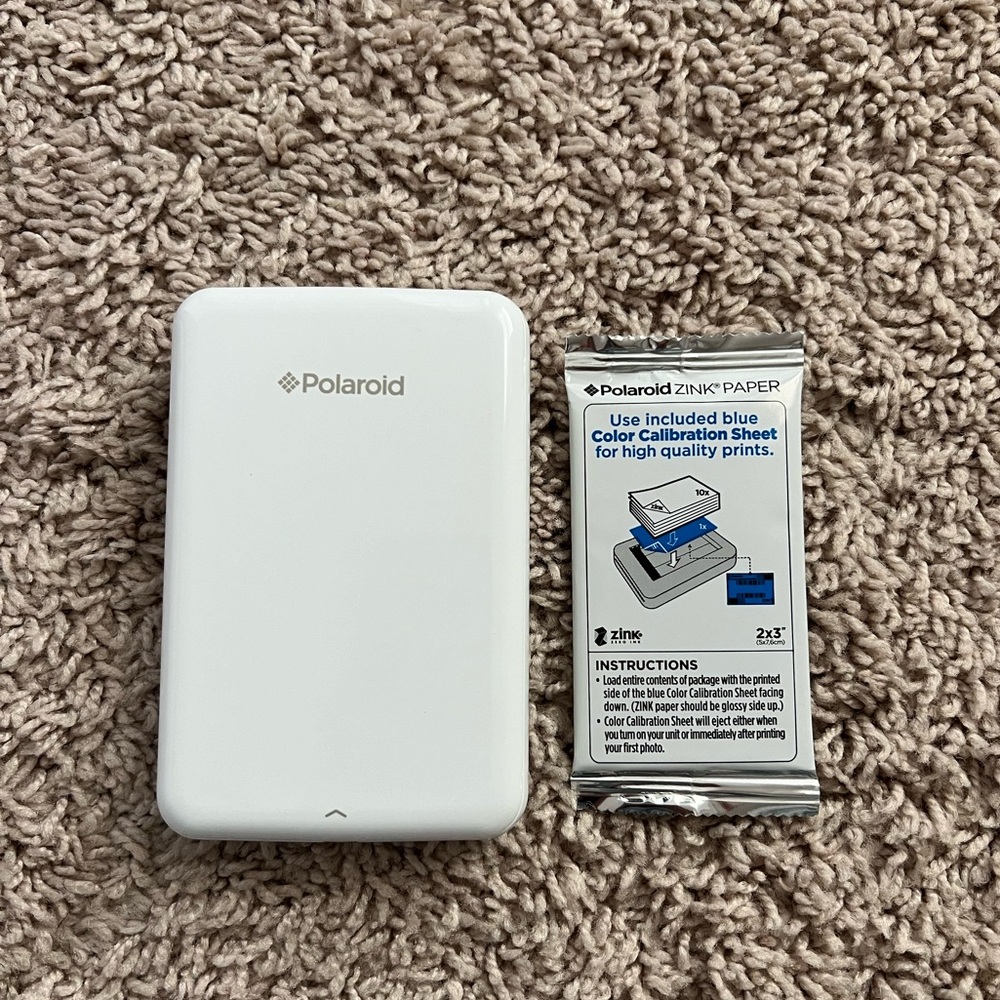 Pocket Sized Polaroid White Portable Photo Printer with ZINK Paper Pack